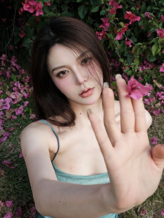 假面女郎 封面